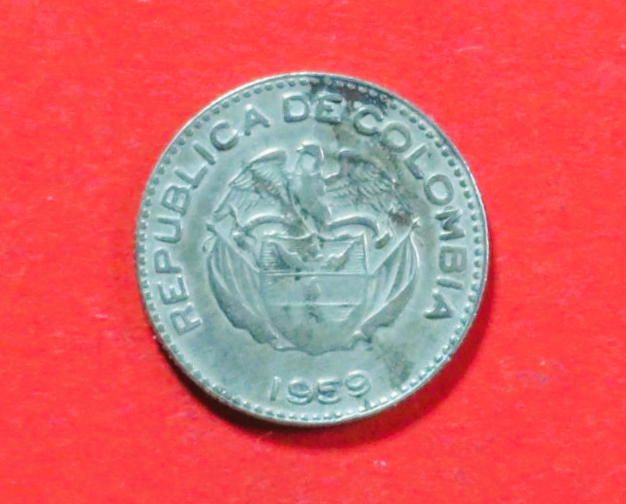 Colombia:  10 Centavos, 1952-1966, circulated (used / vf), # 34