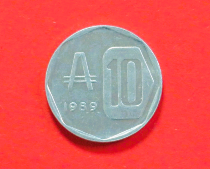 Argentina:  10 Australes, 1989, circulated (used / vf), # 102