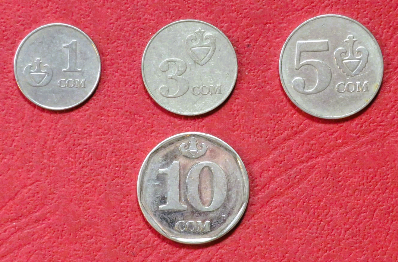 Kirgisistan - Set 1: Lot 4 Münzen, 1-10 Som, ab 2008, gebraucht (USED / ss)