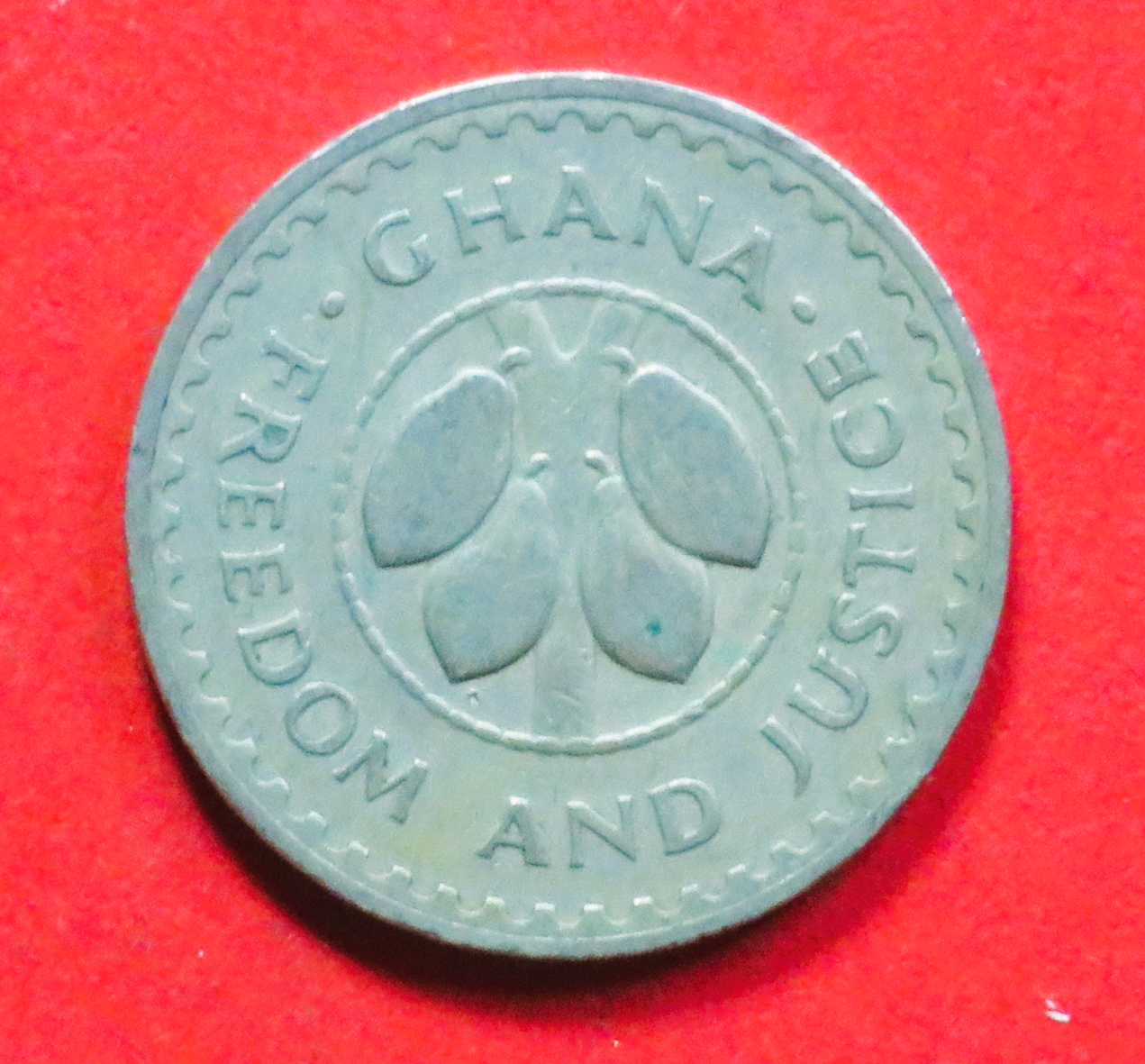 Ghana:  10 Pesewas, 1967-1979, circulated (used / vf), # 16