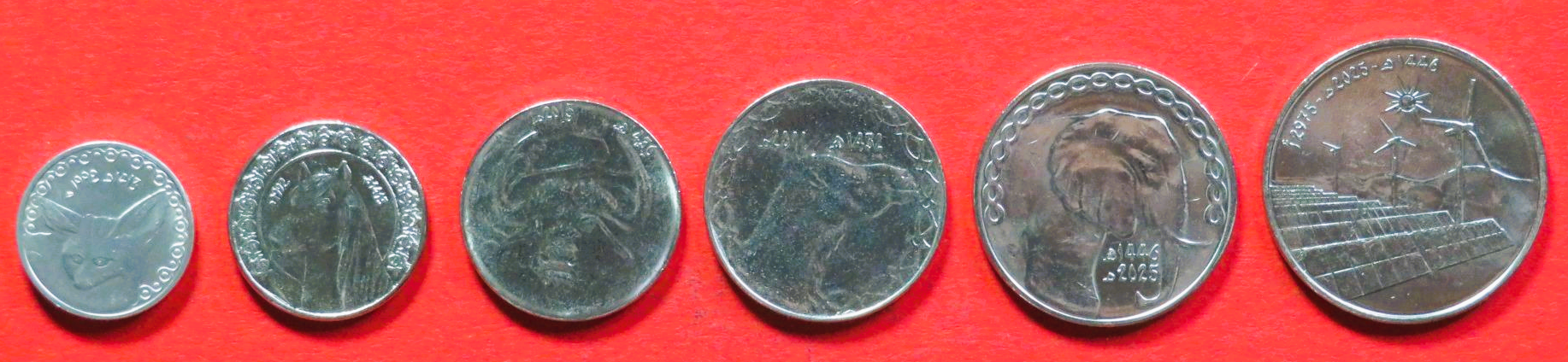 Algerien:  25/50 Centimes + 1/2/5/10 Dinars, 1992+, unzirkuliert (unc), # 35-39
