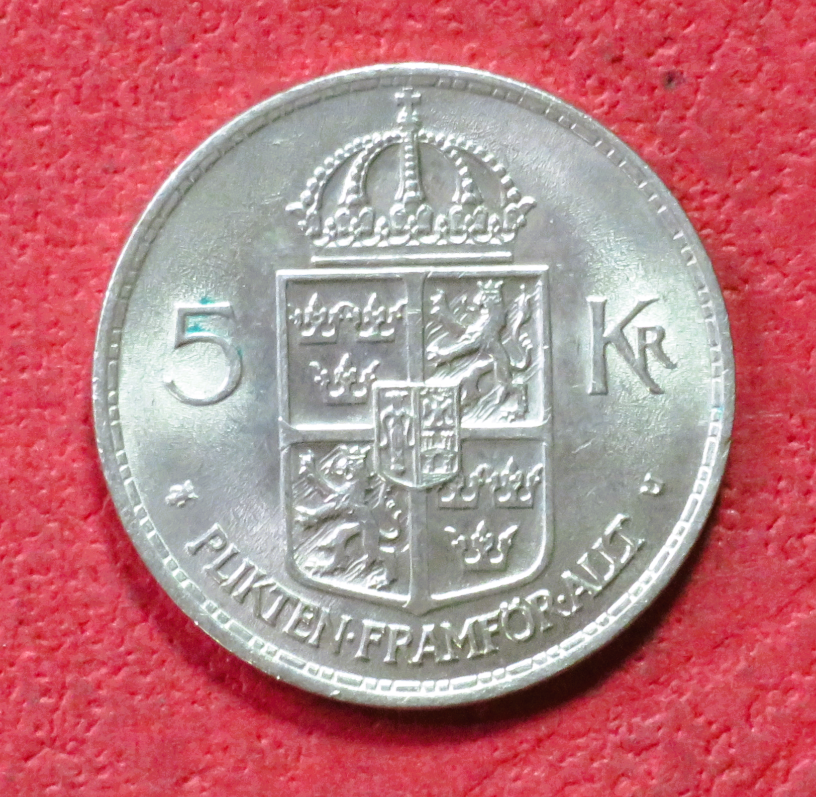 Sweden - EZM 2: 5 Kronor, 1972-1973, circulated (USED / vf)