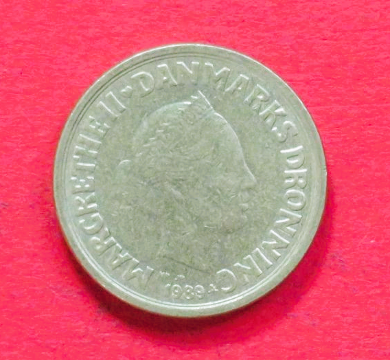 Denmark:  10 Kroner, 1989-1993, circulated (used / vf+), # 89