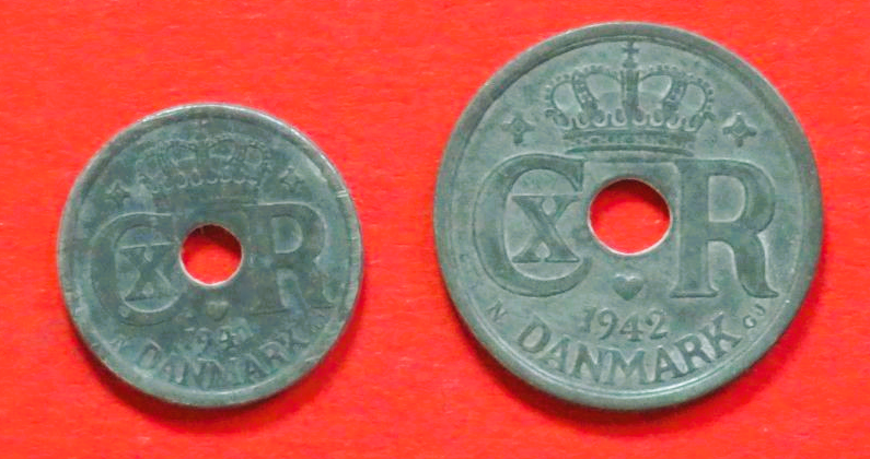 Denmark - Set:  10/25 Öre, 1941/1942, circulated (used / vf), # 38a/39a