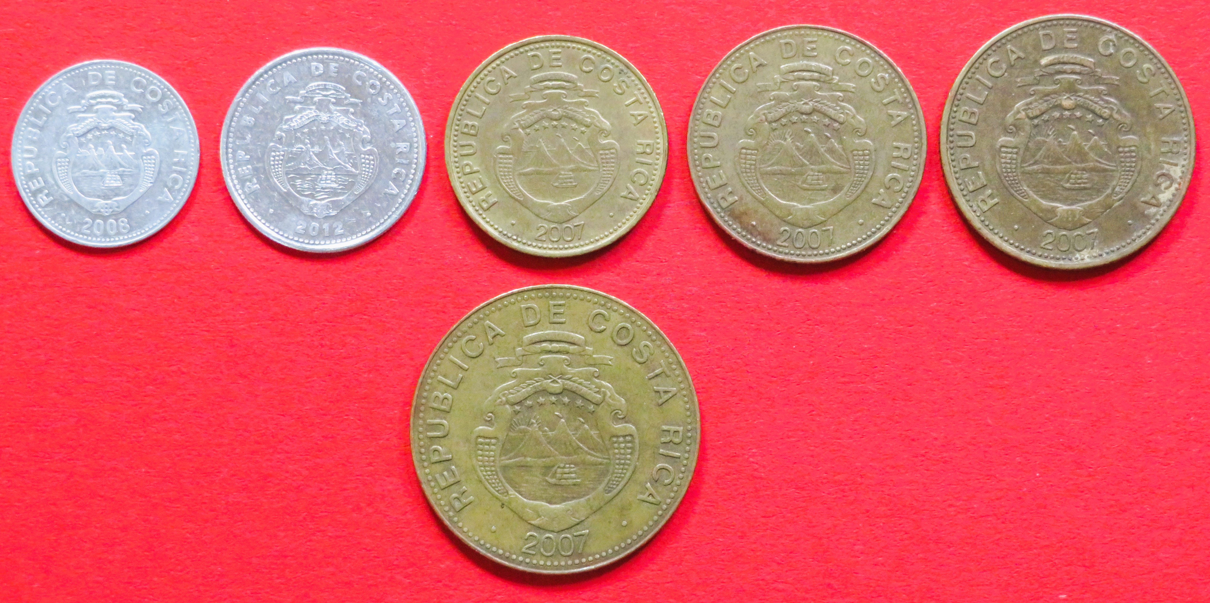 Costa Rica - Set 2:  5/10/25/50/100/500 Colones, 2005+, gebraucht (used / ss), # 88-93