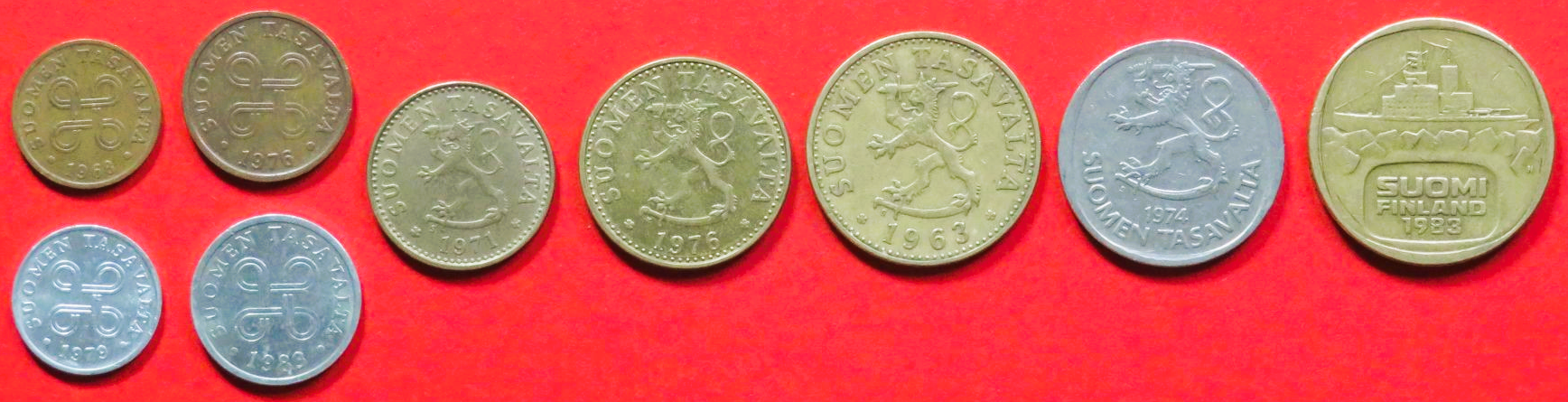 Finnland - Set 1: 1/1/5/5/10/20/50 Penniä + 1/5 Markkaa, 1963-1990, gebraucht (used / ss), # 46-50/51a/53