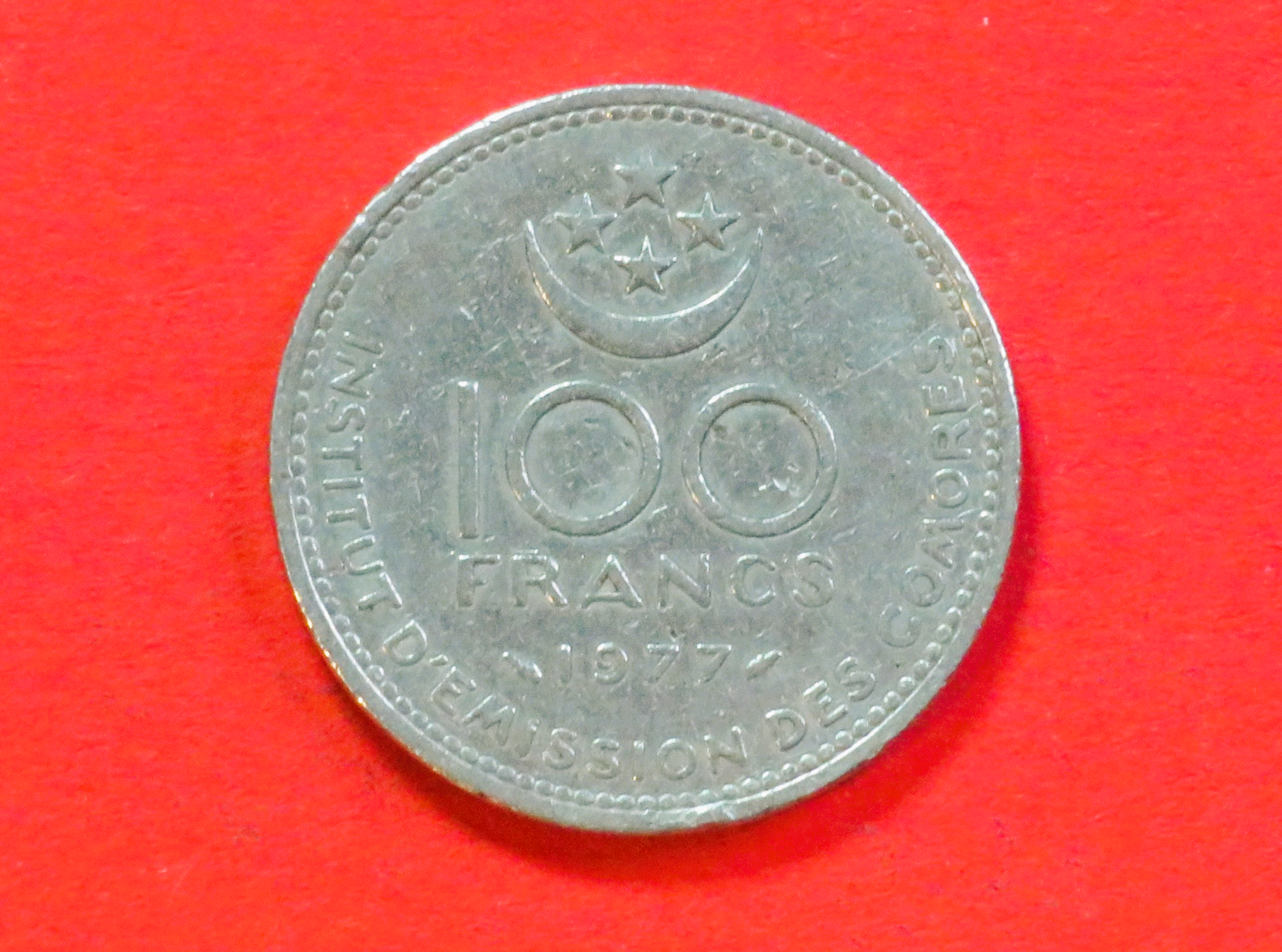 Komoren:  100 Francs, 1977, gebraucht (used / ss), # 10